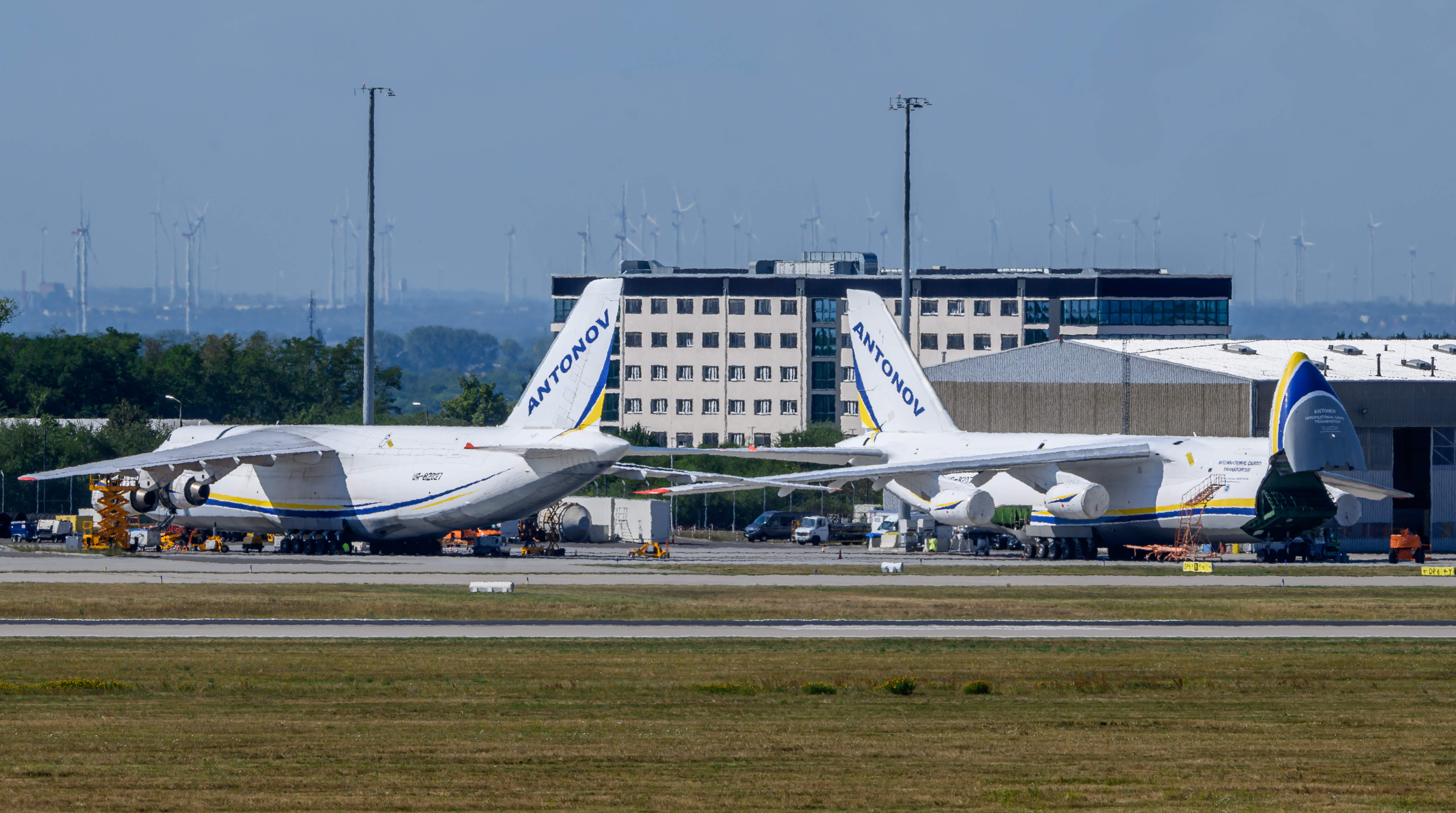 « Une menace hybride professionnelle » : un drone explosif découvert à l’aéroport de Leipzig