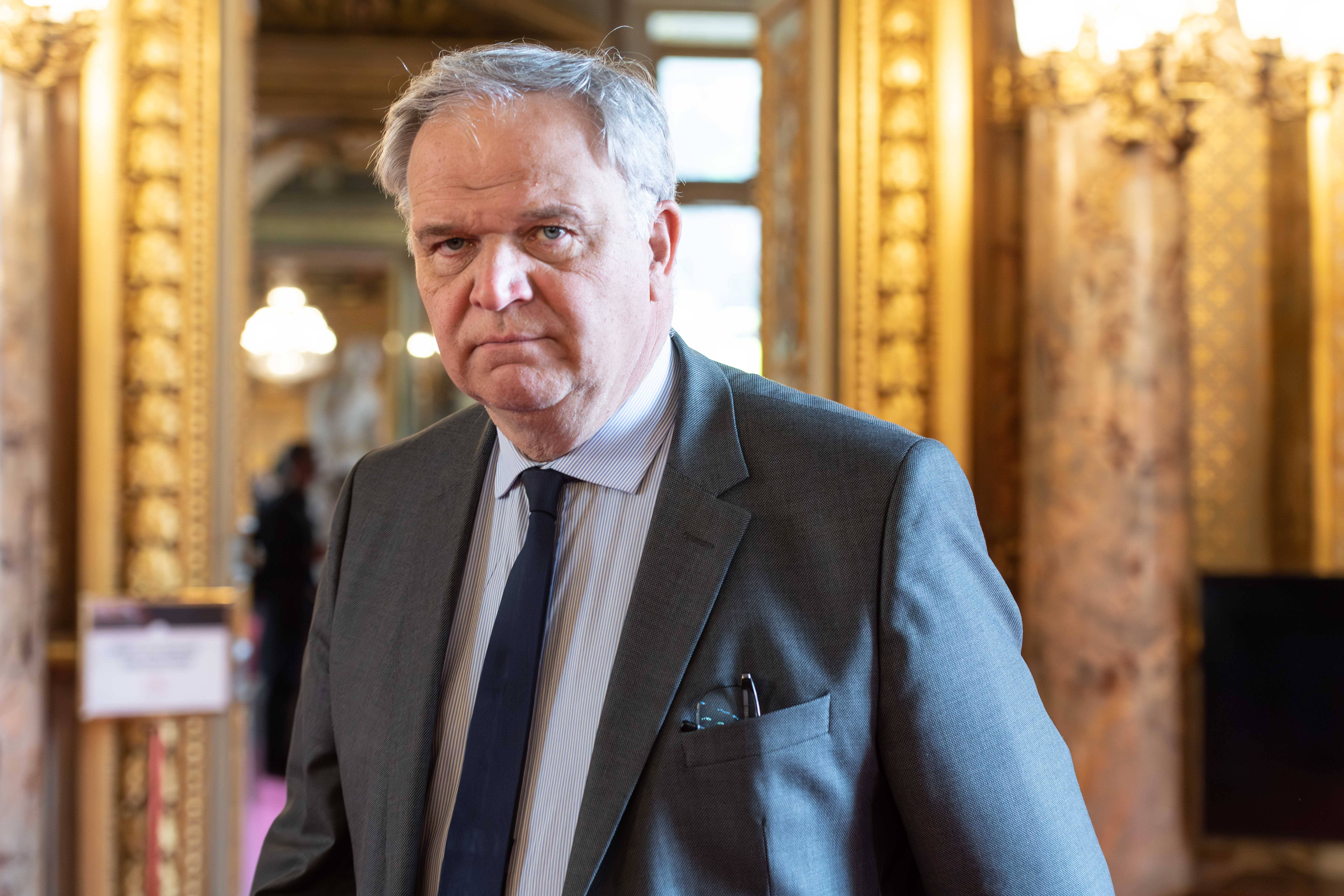 François-Noël Buffet proposé au poste de Défenseur des droits : pourquoi ça coince ?