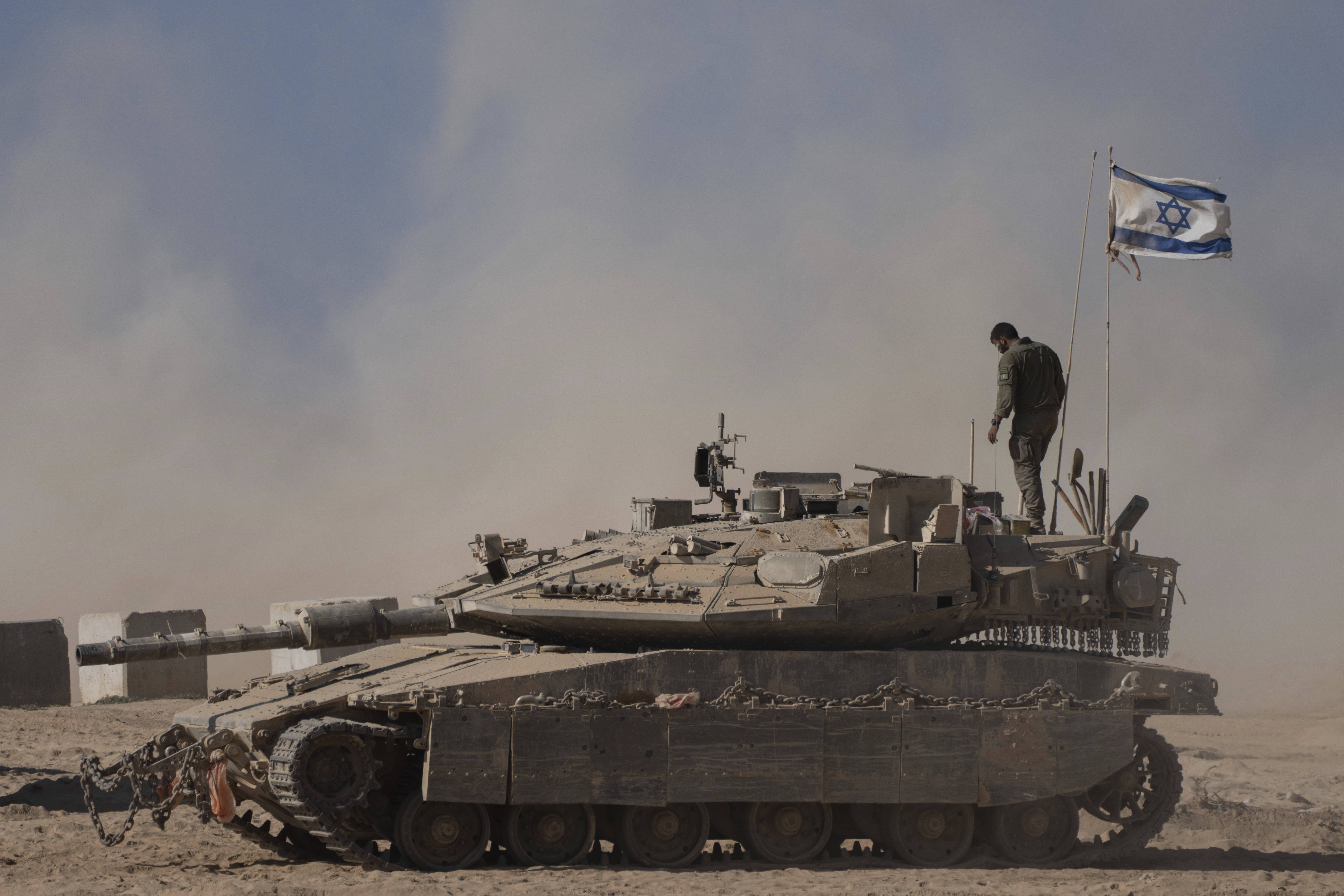Guerre à Gaza : les Israéliens soutiennent leur armée, pas leur gouvernement