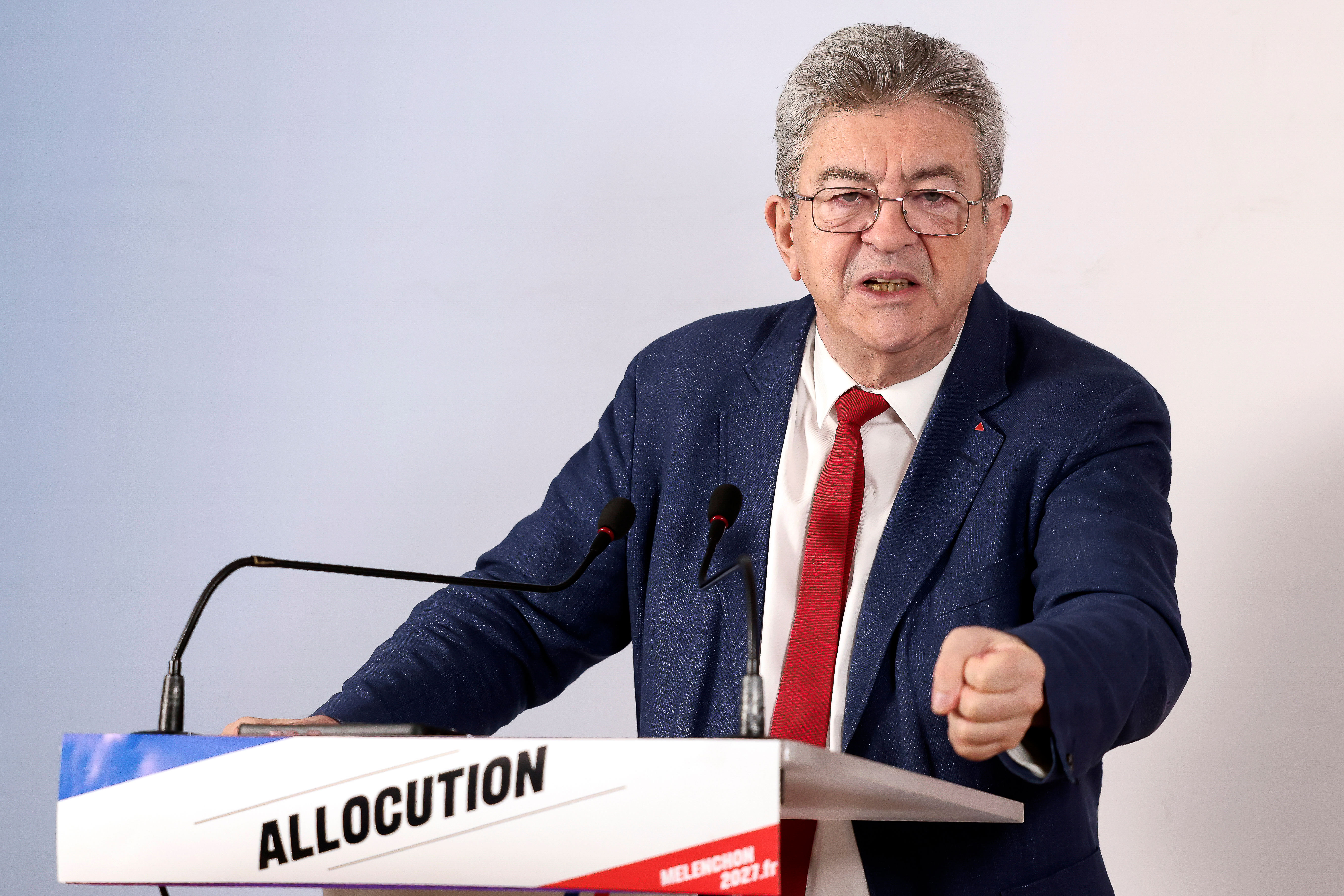 L’indépendance « au 1er janvier 2028 » : les promesses de Jean-Luc Mélenchon pour la Nouvelle-Calédonie