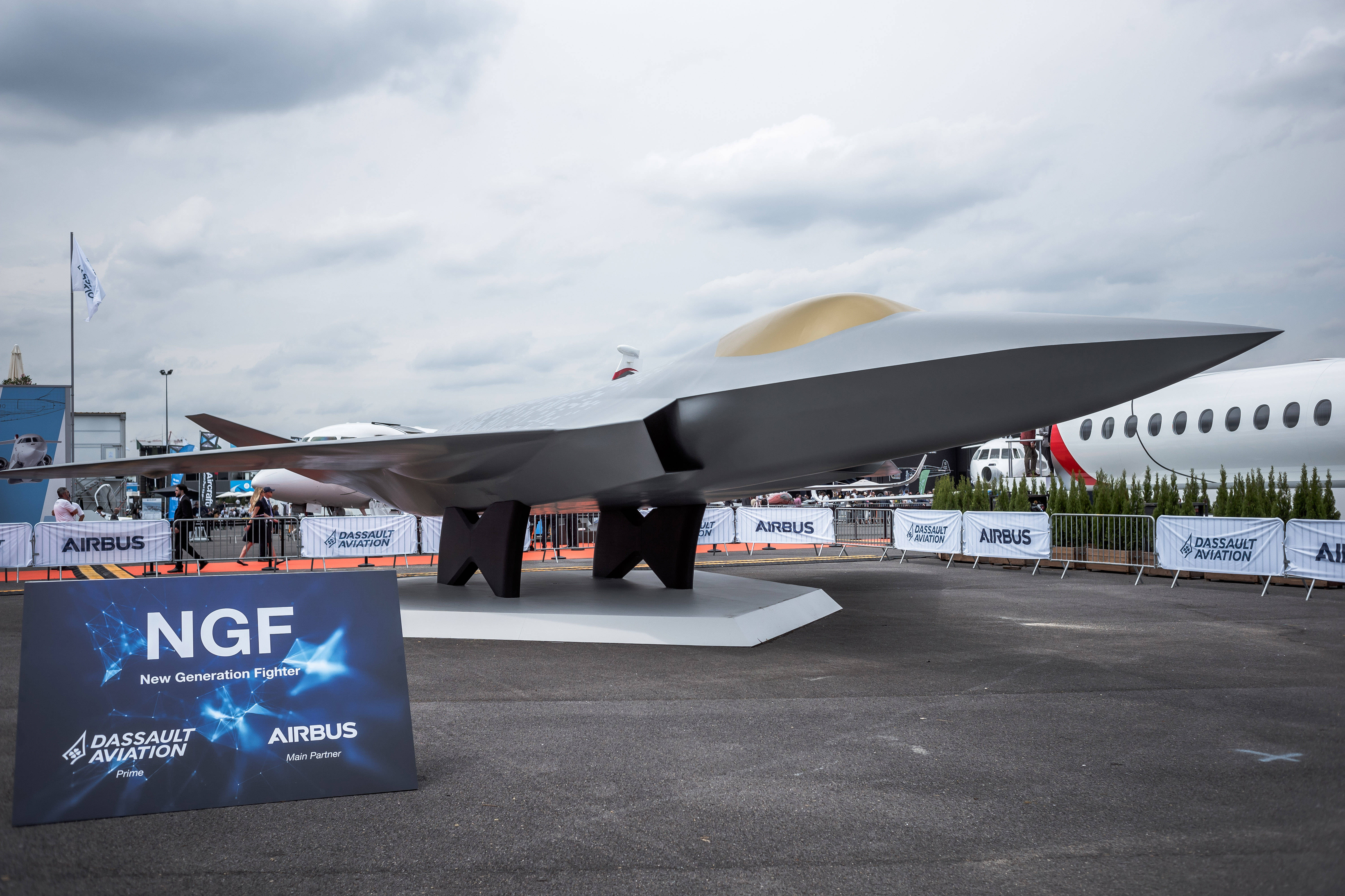 Avion de combat du futur : le SCAF est mort, place à la suit