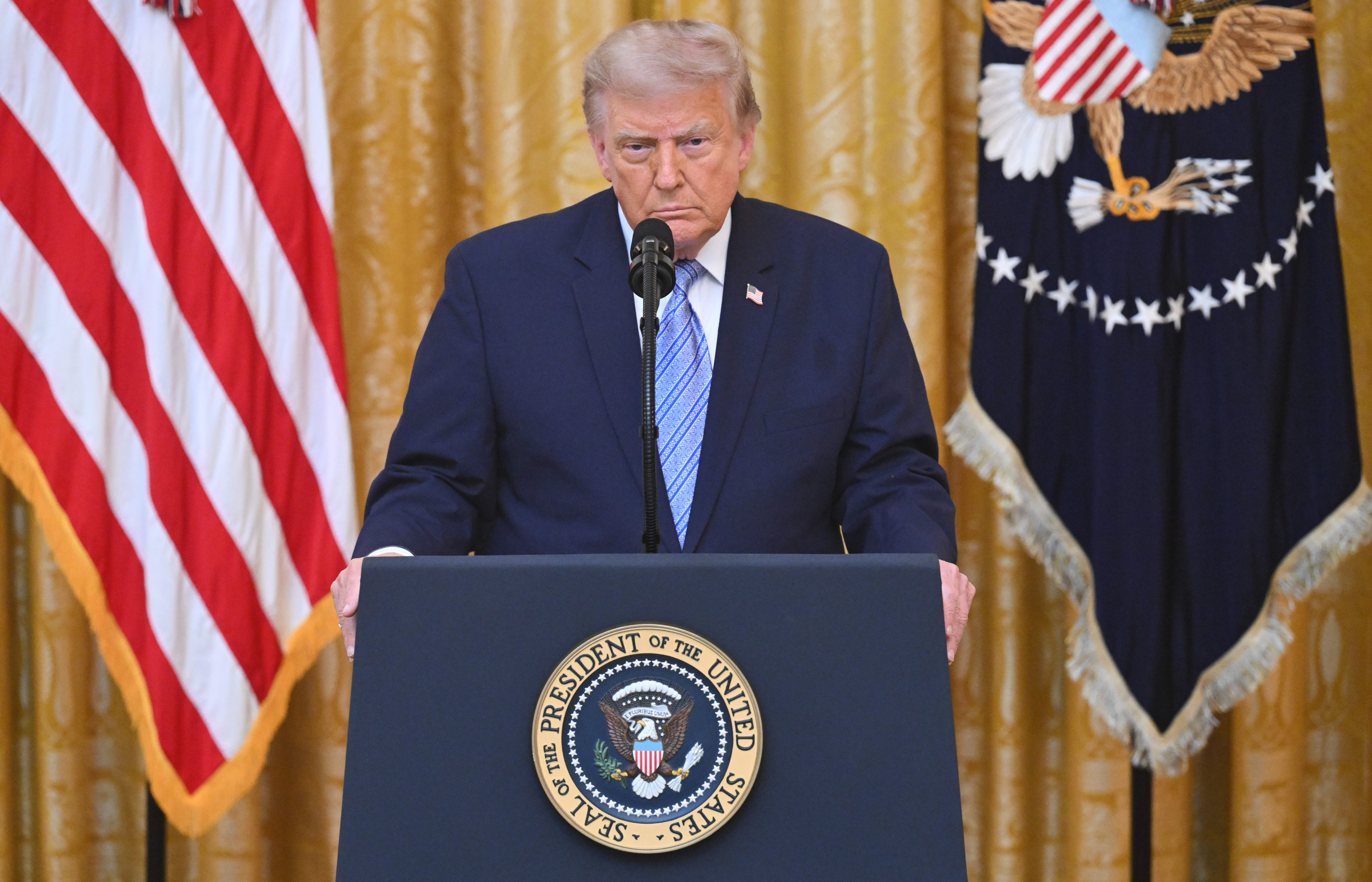 Trump redouble d'efforts pour semer le doute sur les élections de 2020