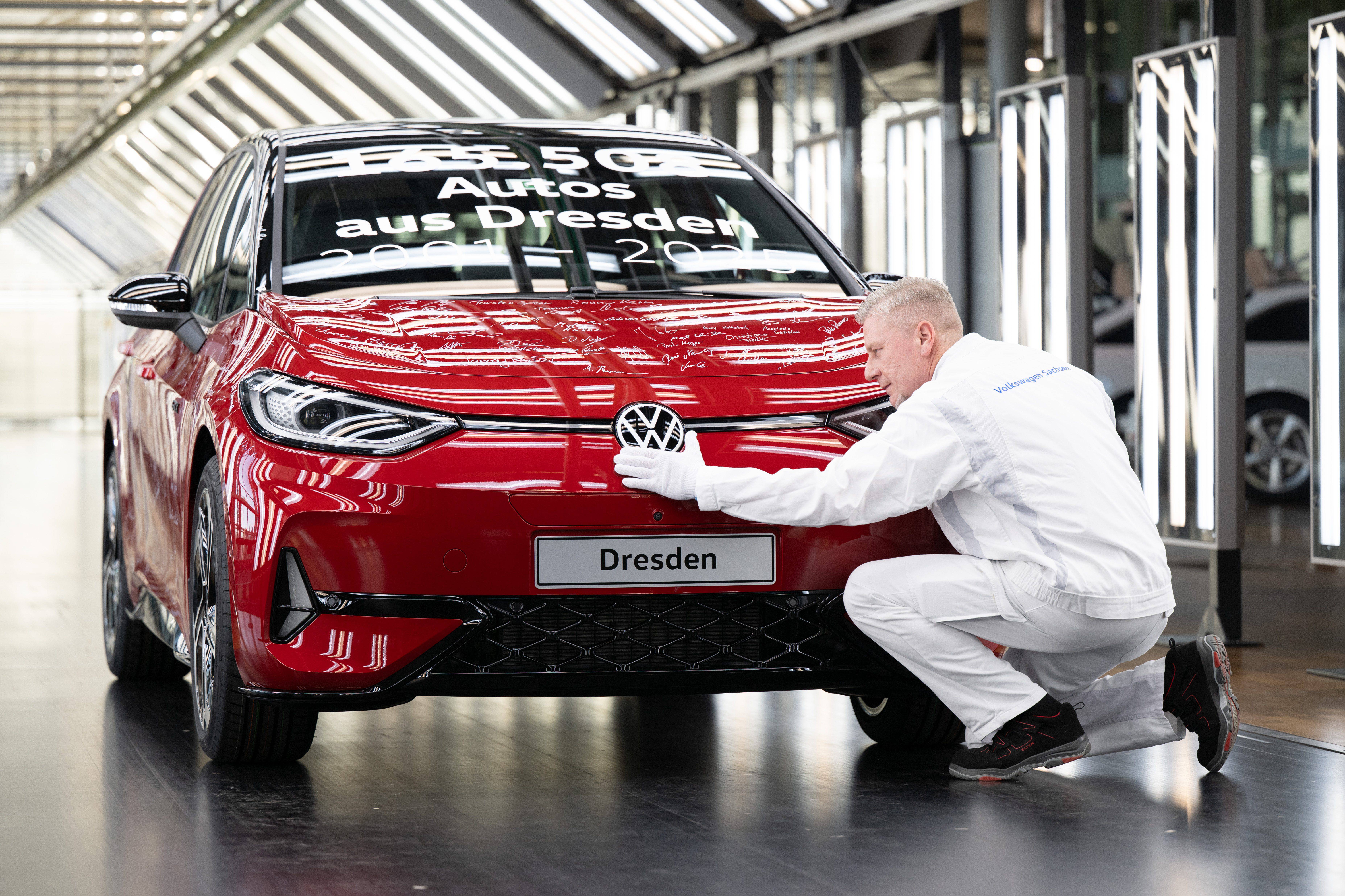 Volkswagen, toujours en crise, réfléchit à un nouveau plan d'économies
