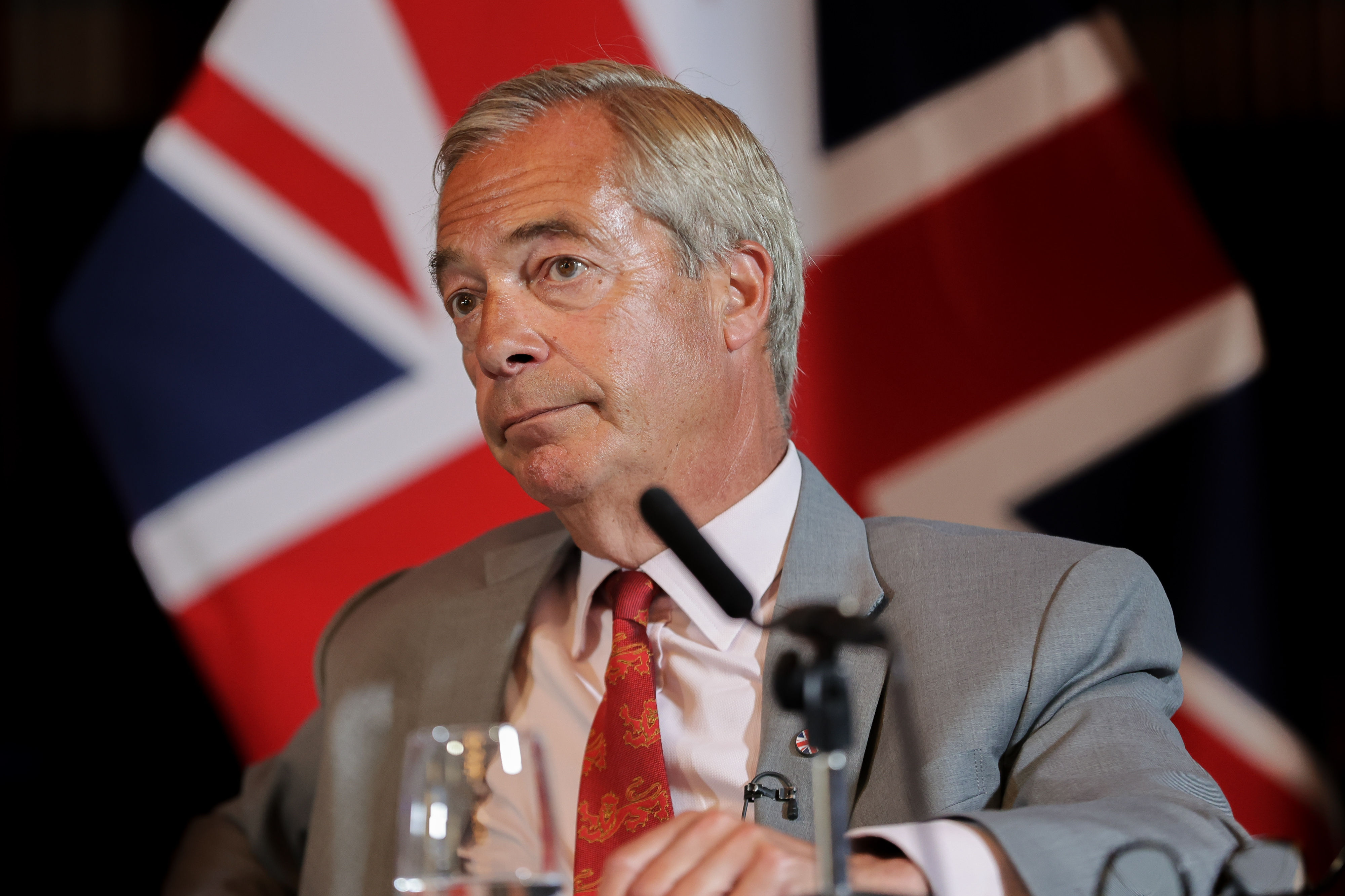 Se rapprocher ou non de l’extrême droite ? Le dilemme de Nigel Farage
