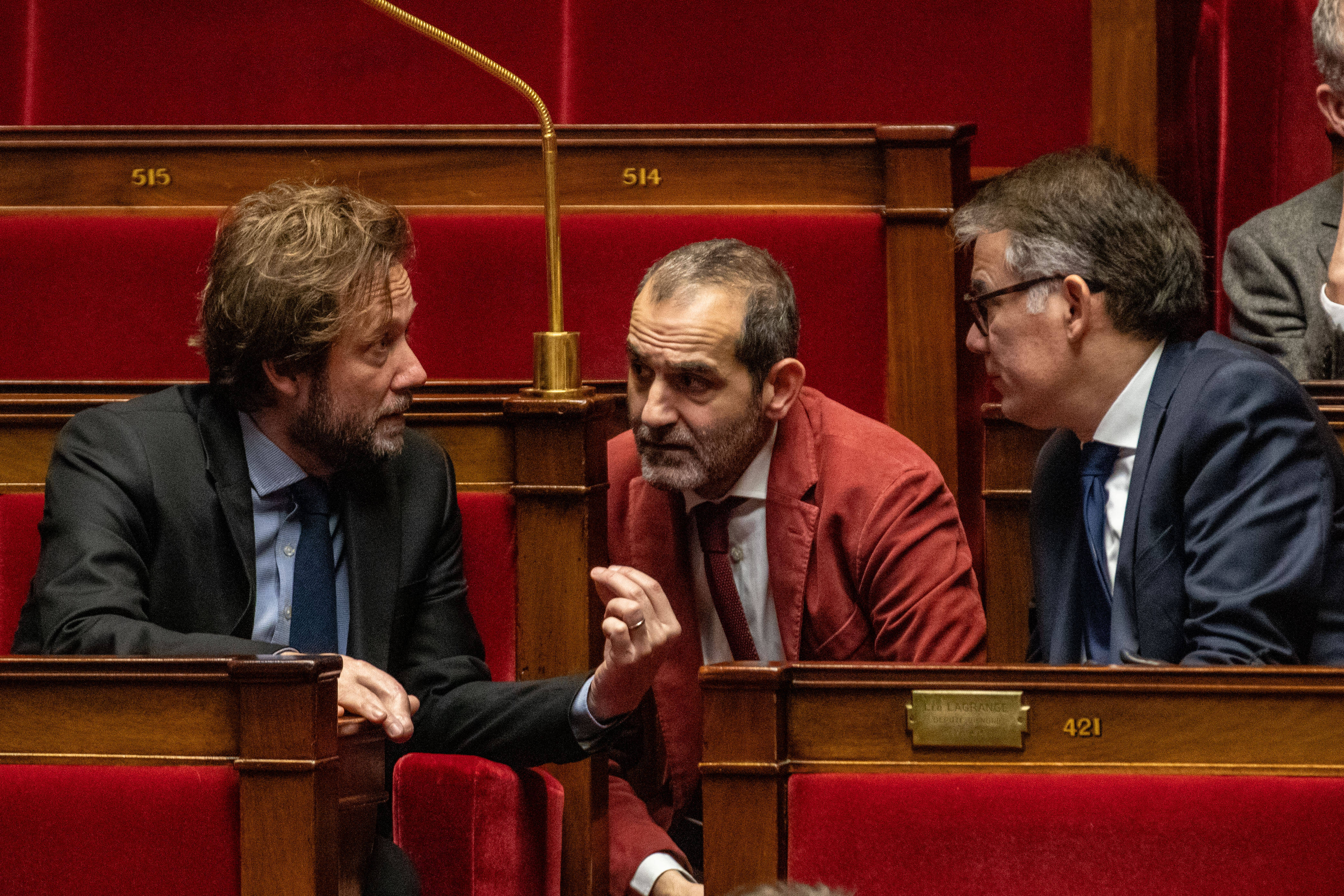 « Après la non-censure, ne pas se tromper de combat » – par Pouria Amirshahi