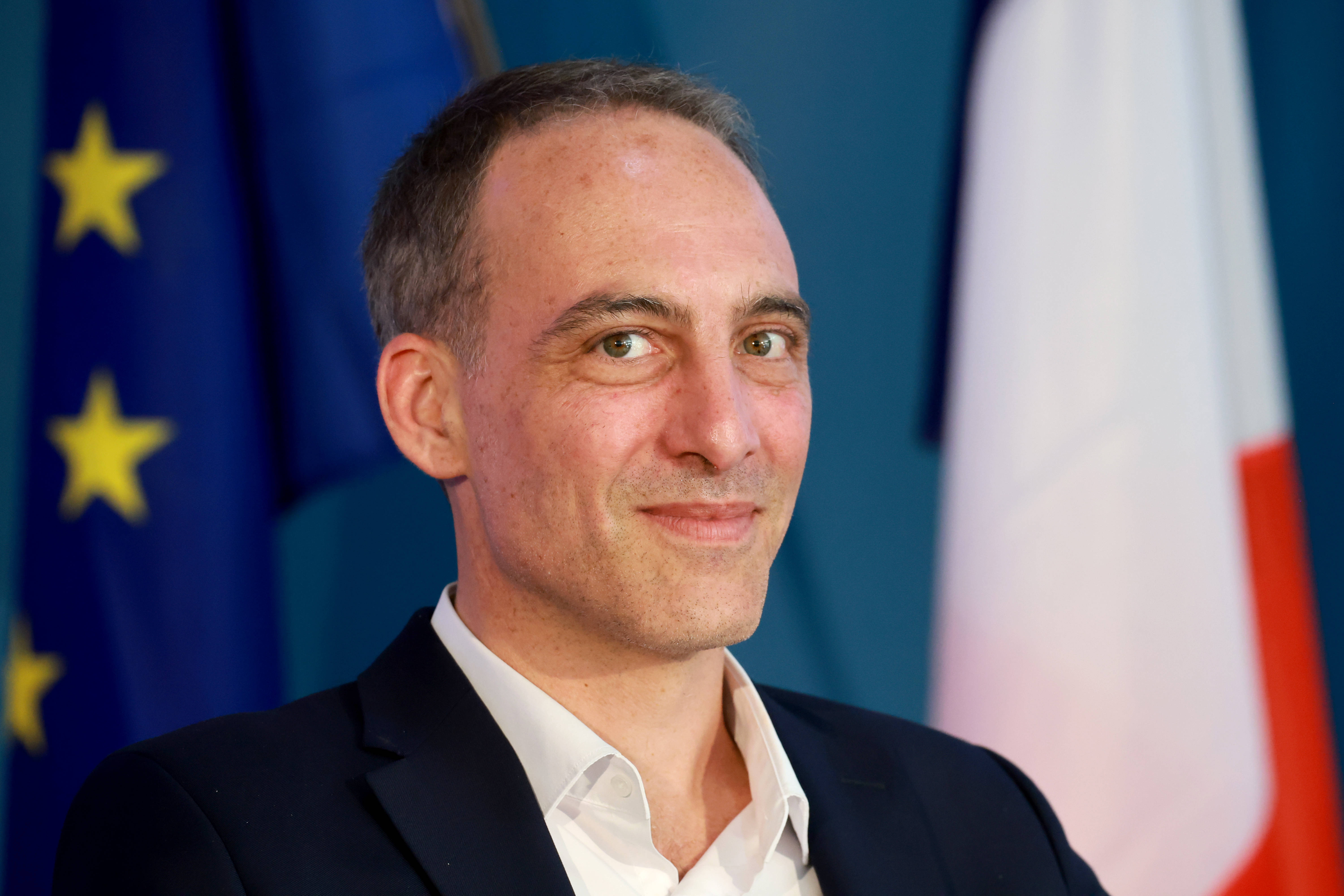 « Nous les plierons à nouveau » : Glucksmann lance le match face à Mélenchon et LFI pour 2027
