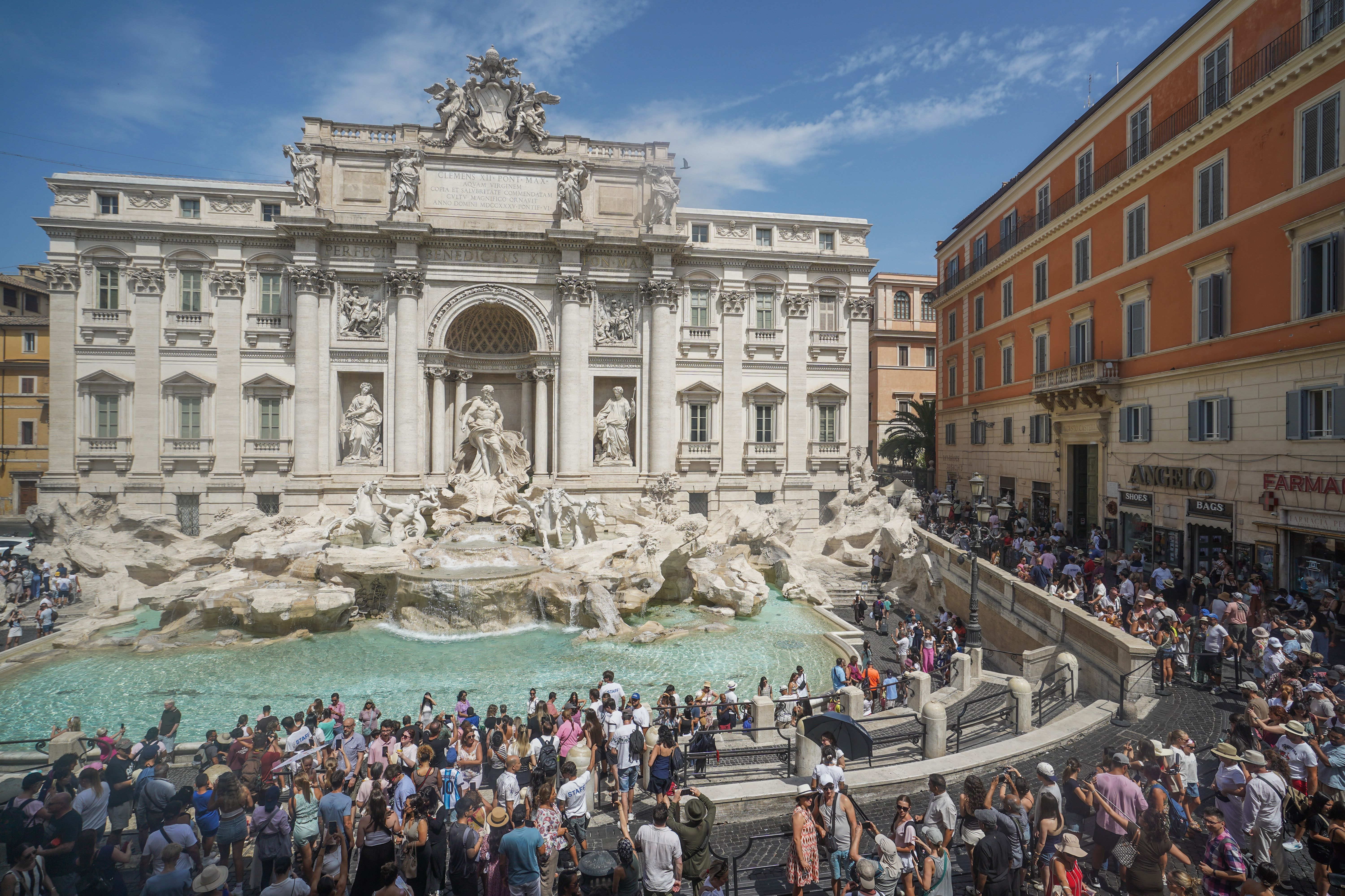 Face au surtourisme, l'Italie joue la carte de la dissuasion