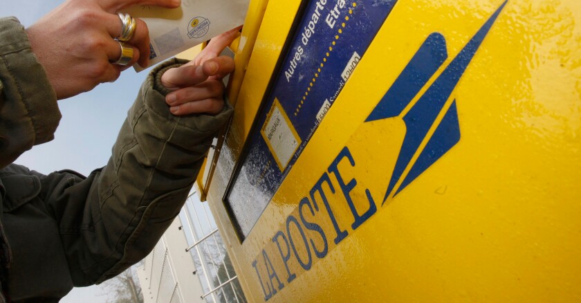 poste-pays-reuters.jpg