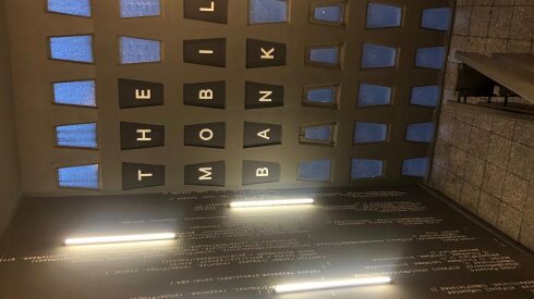 N26 dispose  de trois sites  à Berlin,  dont l’ancien  centre d’écoute  de la Stasi. 