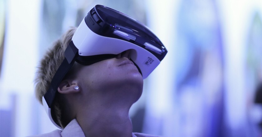 vr-gear-samsung-pays-reuters.jpg