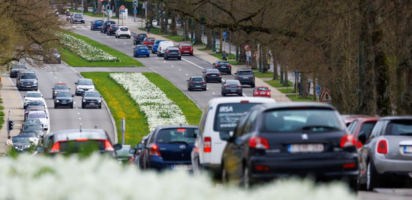 Bruxelles met le secteur automobile sous perfusion de CO2