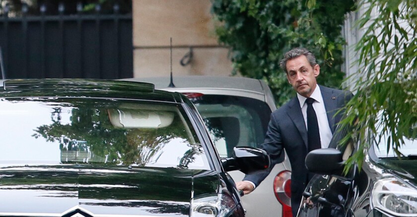 sarkozy-pays-reuters.jpg