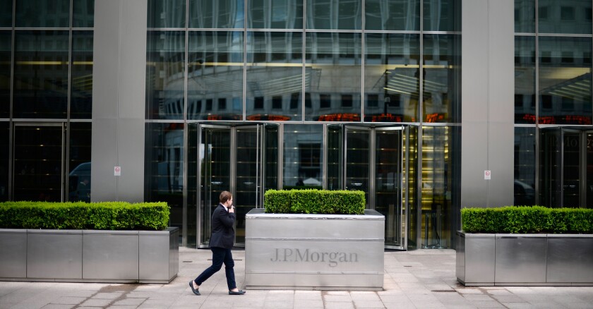 jp-morgan-canary-wharf-pays-reuters.jpg