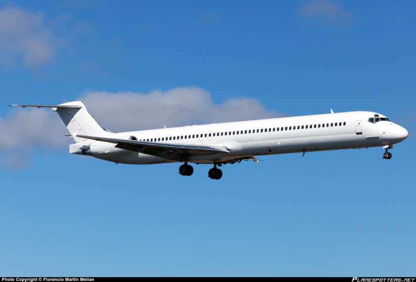 ec-ltv-swiftair-mcdonnell-douglas-md-83-planespottersnet-472073.jpg