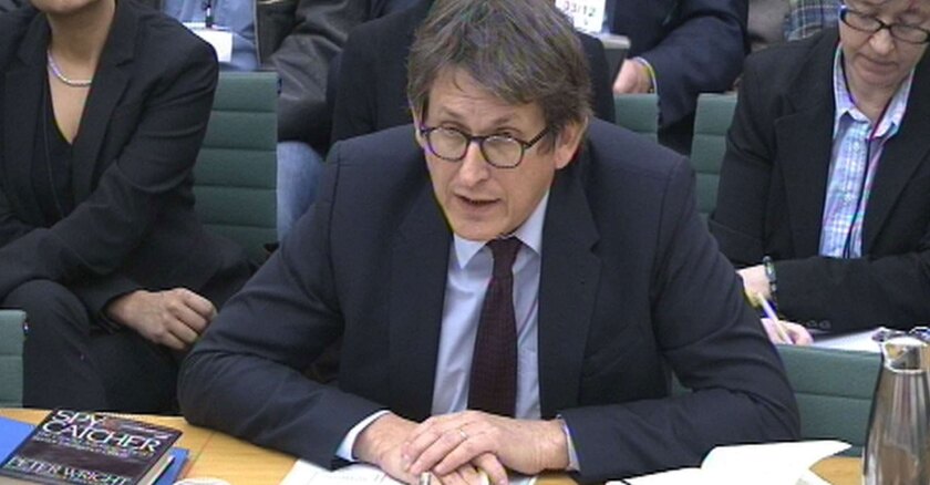 alan-rusbridger-pays-sipa.jpg