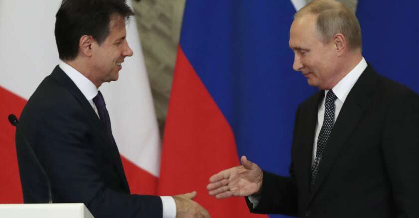 giuseppe-conte-et-vladimir-poutine-sipa.jpg