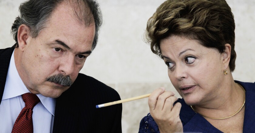 mercadante-rousseff-pays-reuters.jpg