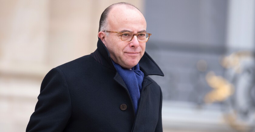 cazeneuve-pays-sipa.jpg