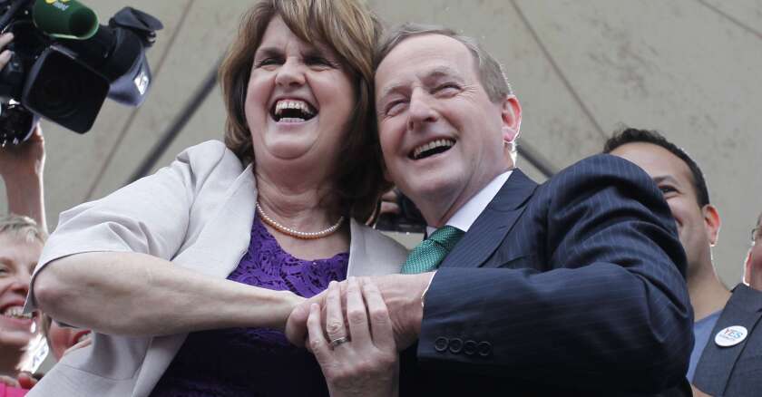 joan-burton-et-enda-kenny-sipa.jpg