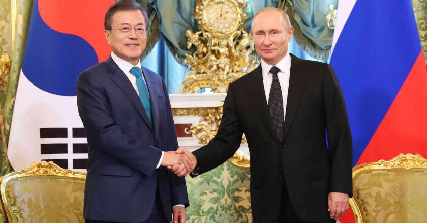 moon-jae-in-et-vladimir-poutine-sipa.jpg