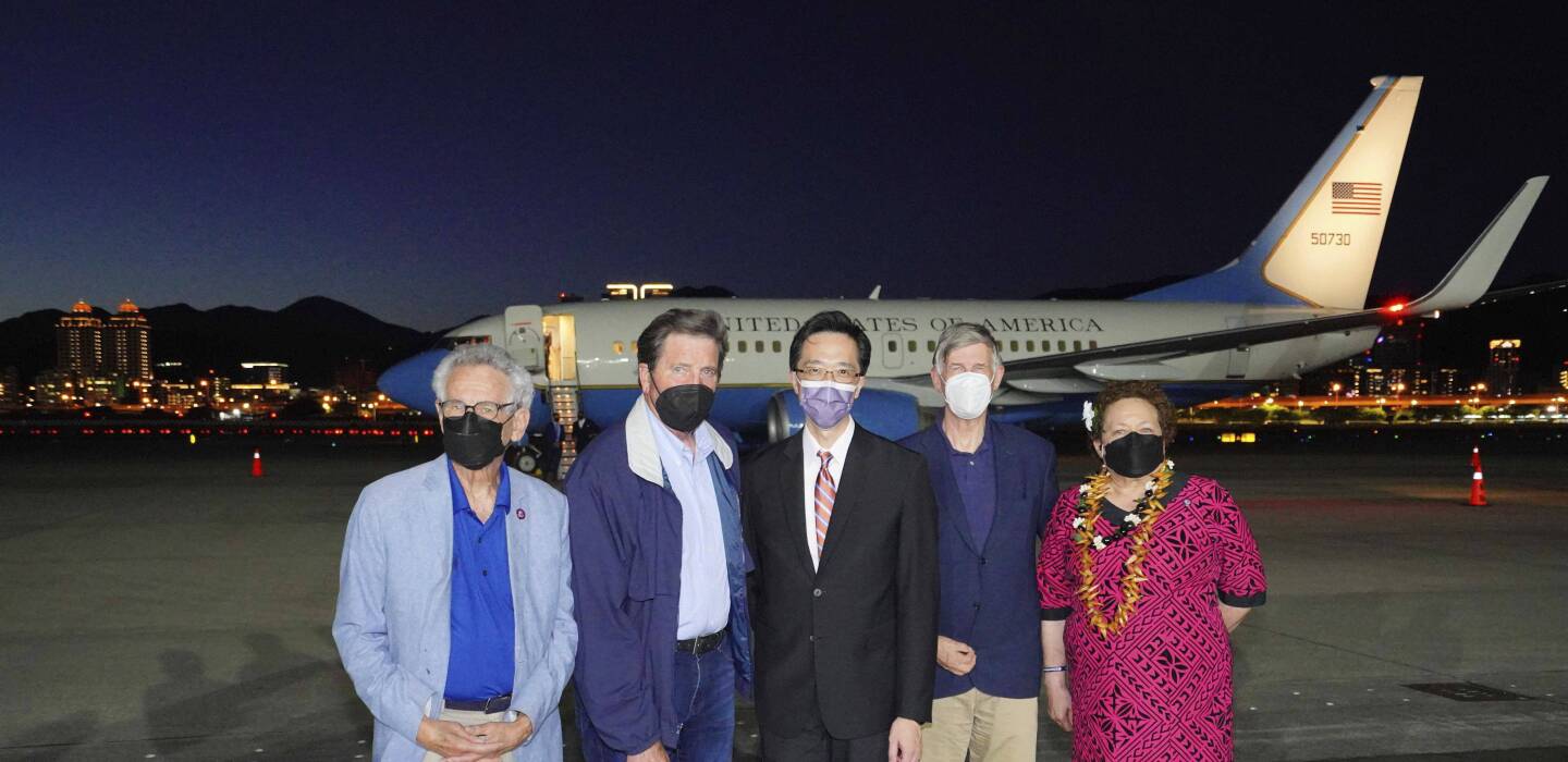 Taïwan: face à la menace chinoise, une délégation du Congrès américain en visite sur l’île