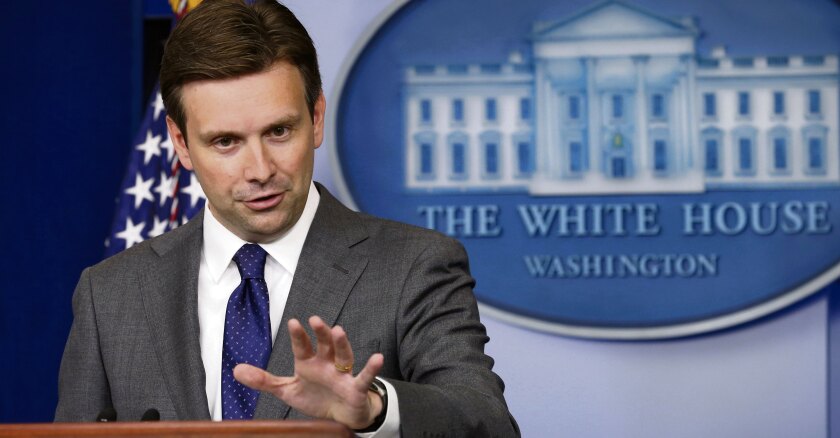 josh-earnest-pays-reuters.jpg