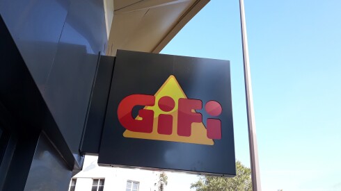 GiFi est une enseigne de distribution de produits à bas prix d’hygiène et de décoration.