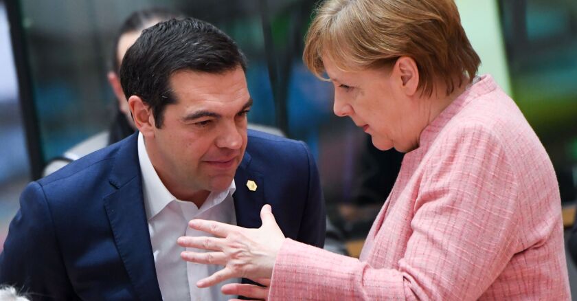 tsipras-merkel-sipa.jpg