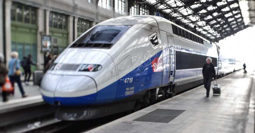 train-sncf-sipa.jpg