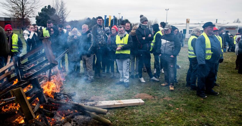 gilets-jaunes-grand-bourgtheroulde-sipa.jpg