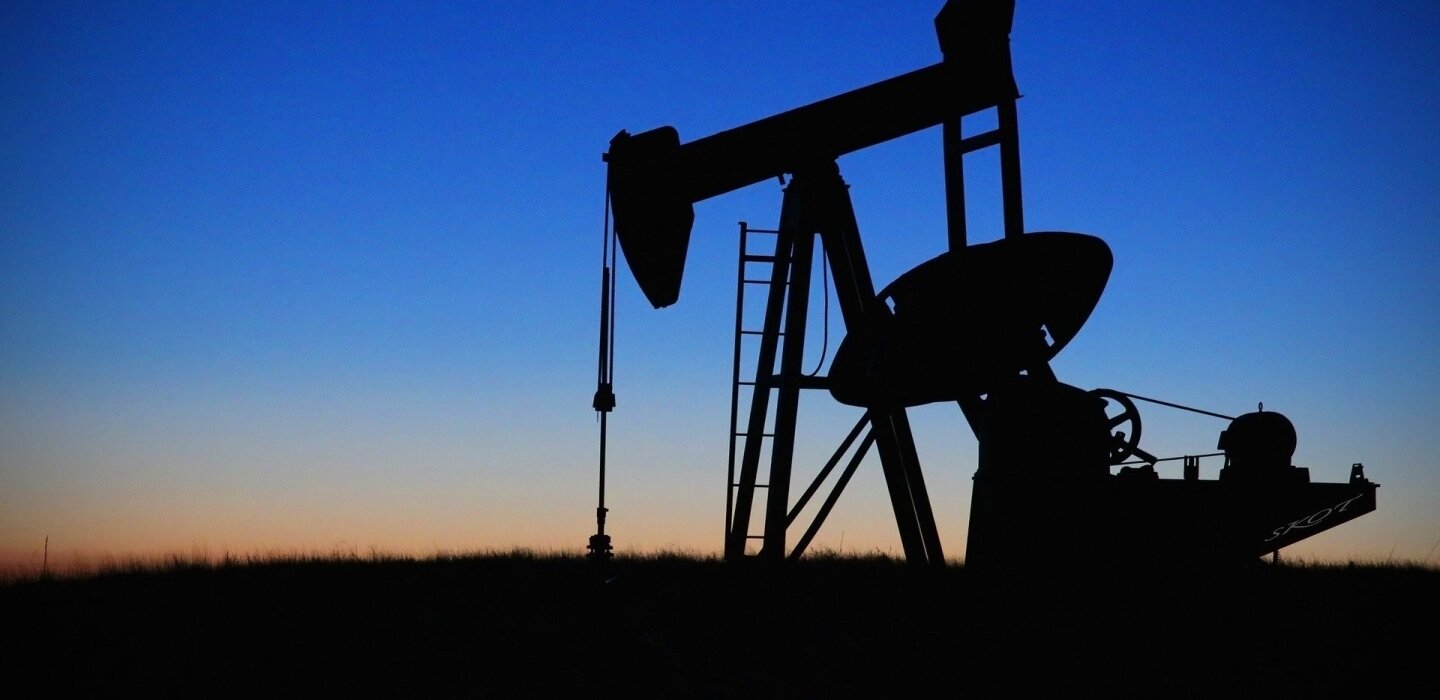 L’AIE est plus pessimiste sur le marché du pétrole