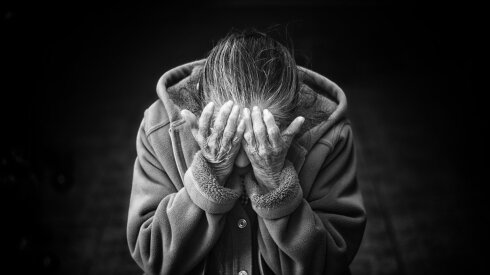 old-woman.jpg