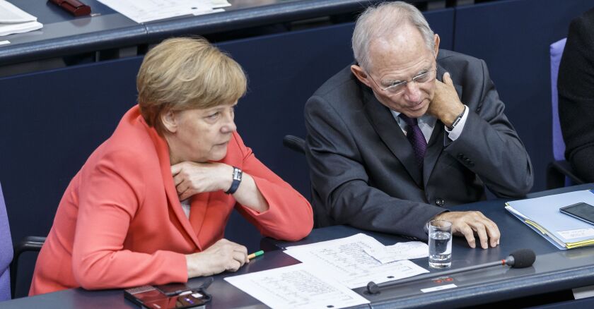 wolfgang-schauble-merkel-sipa.jpg