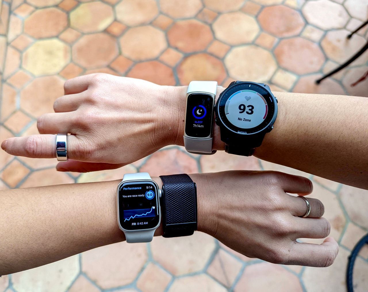 Top 10 meilleures montres connectées avec tracker d'activité Top 10 meilleures montres connectées avec tracker d'activité