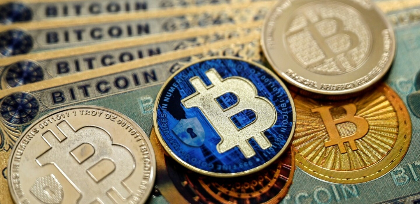 Cryptomonnaies : ces entreprises qui misent gros sur le bitcoin, malgré les  risques