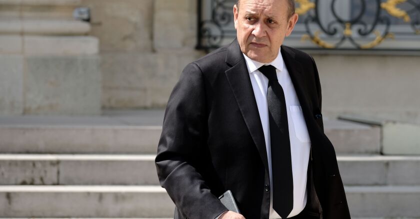 jean-yves-le-drian-sipa.jpg