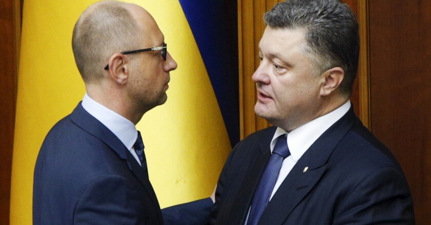 arseni-iatseniouk-et-petro-porochenko-reuters.jpg