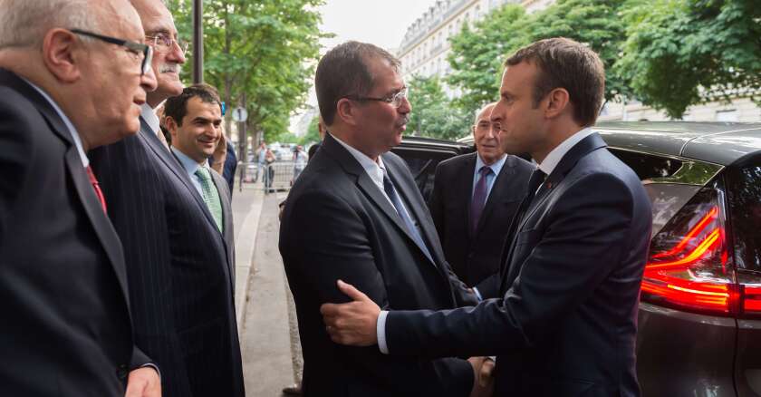 anouar-kbibech-et-emmanuel-macron-sipa.jpg