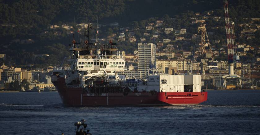 L'Ocean Viking arrivant à Toulon (Var)