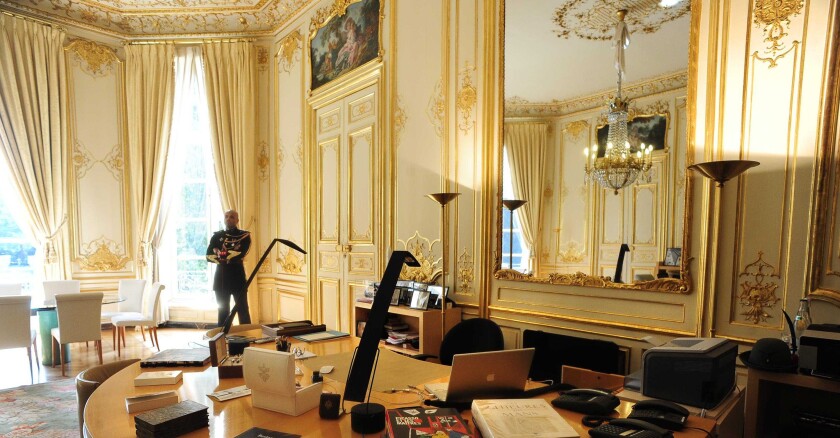 bureau-de-ministre-pays-sipa.jpg