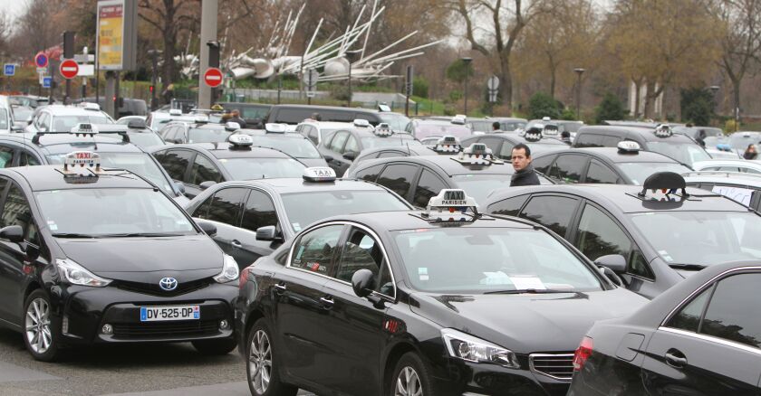 taxis-paris-sipa.jpg