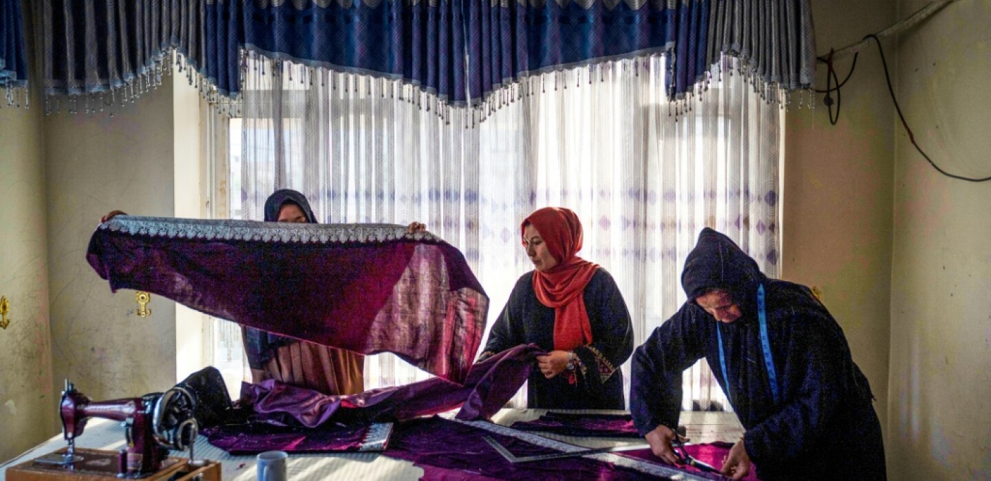 アフガニスタン：タリバン政権下、女性たちは自分たちでビジネスに挑戦する