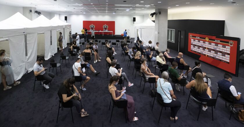 Vaccination avec visite coulisses du Stade Allianz Riviera a Nice