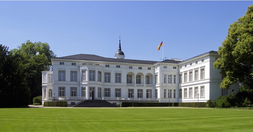 palais-schaumburg-pays-dr.jpg