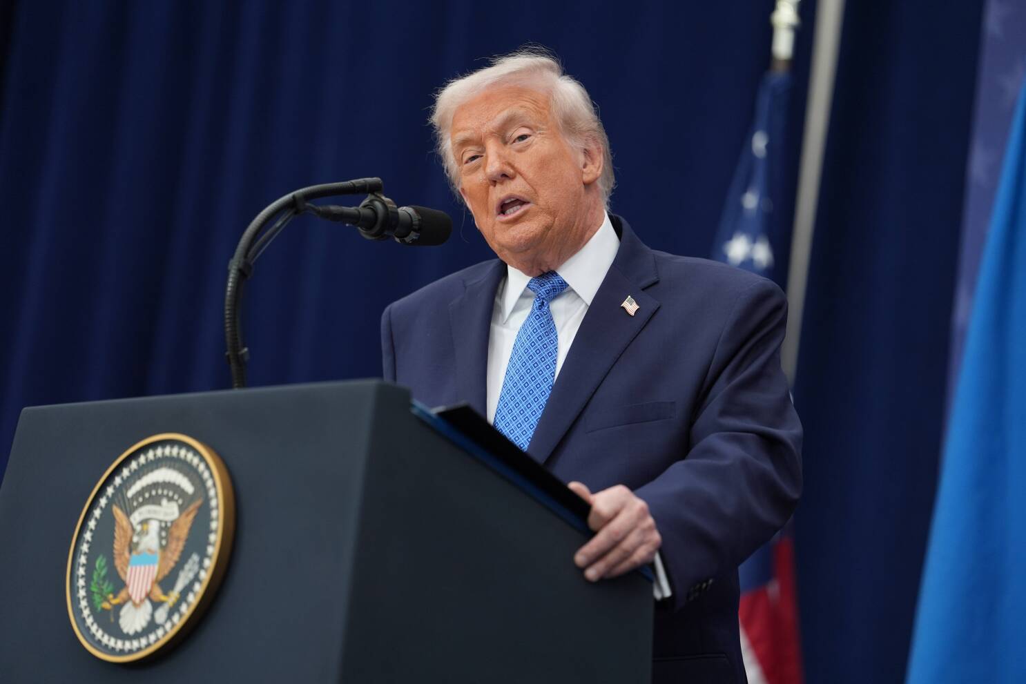 Mépris de Donald Trump pour l'Europe : les 10 extraits choc de la Stratégie de sécurité nationale de son administration - l'Opinion