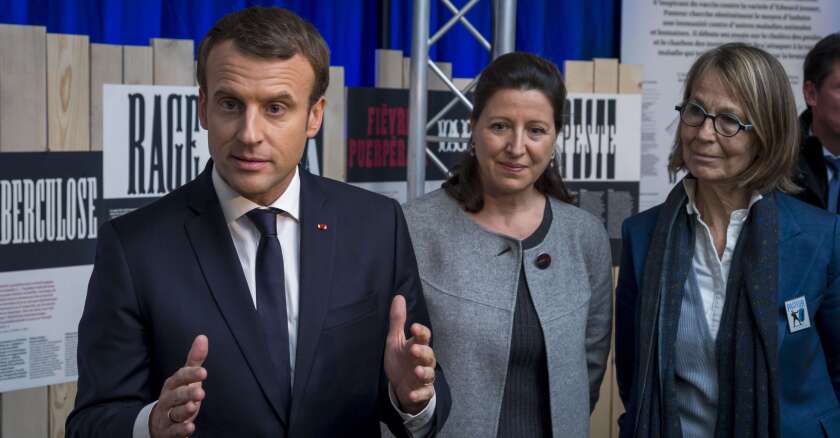 agnes-buzyn-et-emmanuel-macron-sipa.jpg