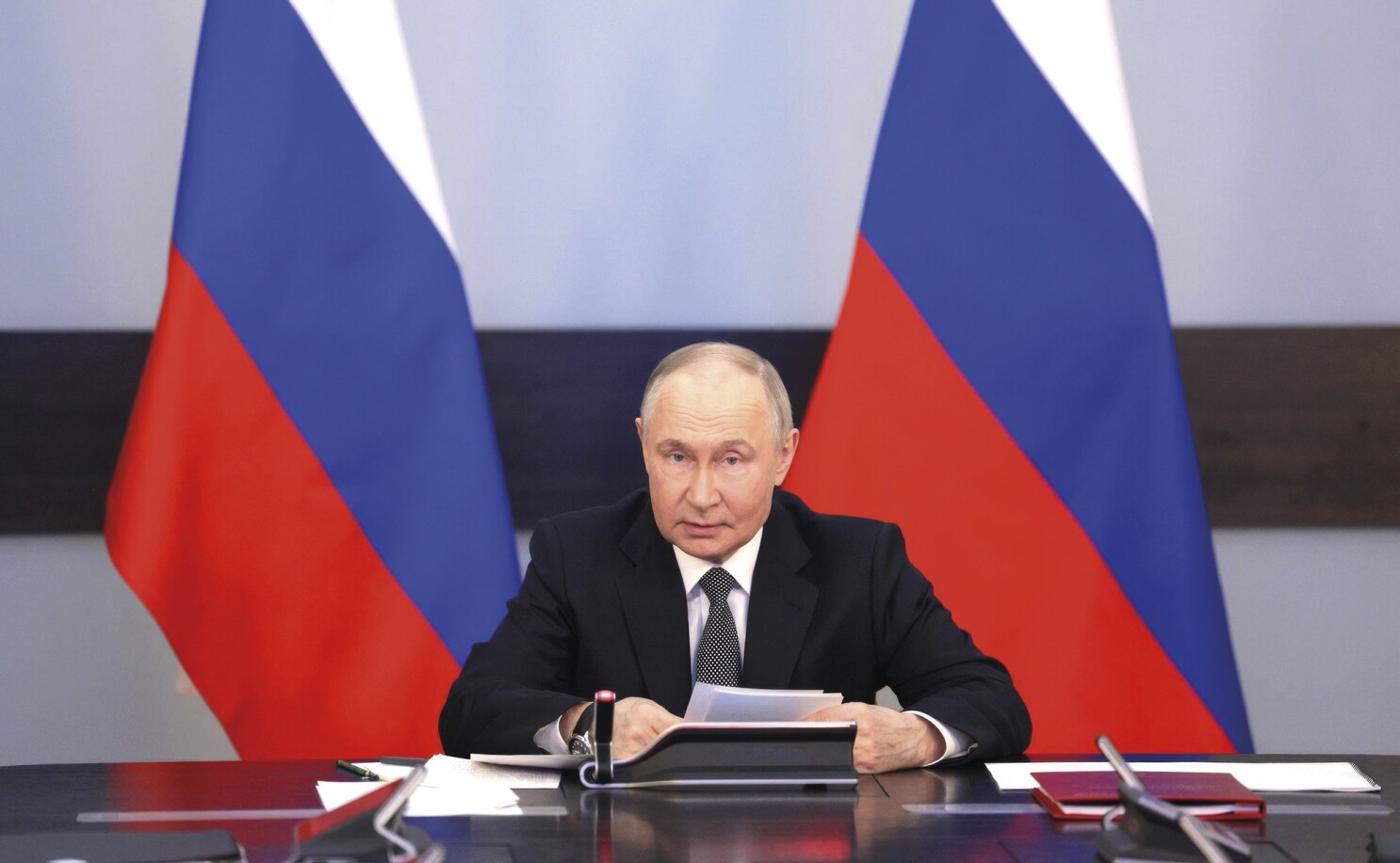 Guerre en Ukraine: le négociateur secret de Poutine sort de l'ombre - l 'Opinion