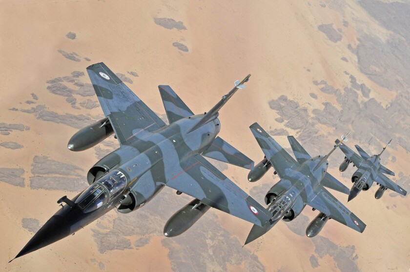 mirage-f1-en-formation.jpg