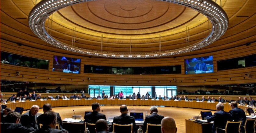 Le compromis de l’Ecofin ne prévoit pas l’interdiction du trading pour compte propre mais seulement sa filialisation.
