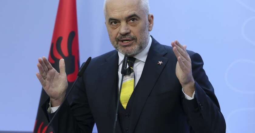 edi-rama-sipa.jpg